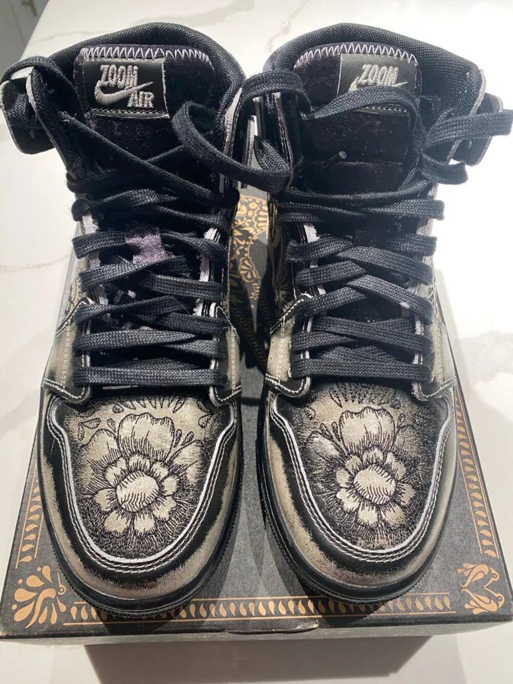 Nike Air Jordan 1 Zoom CMFT 2 Familia Dia de Muertos Mens 7, womens 8.5